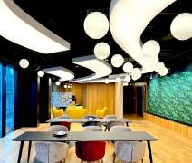 SIEGE DE ASTRA ZENECA, Varsovie, Pologne (2023) PL